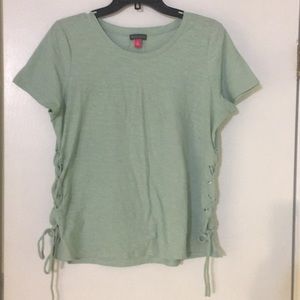 Vince Camuto size medium short sleeve T-shirt